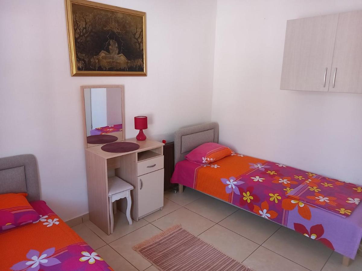 Apartmani Liki Ülgün Dış mekan fotoğraf